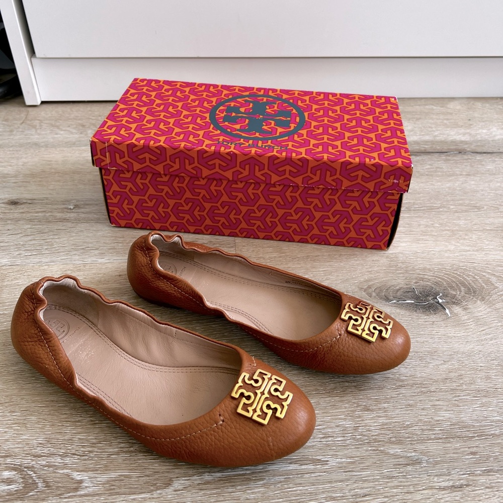 Tory Burch MELINDA Ballet Flats Tumbled Leather in Royal Tan/ Gold in 7.5